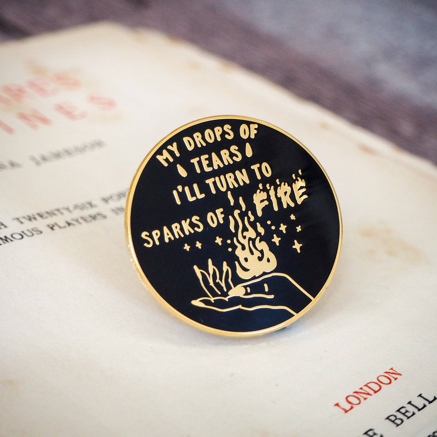Queen Katharine Enamel Pin Badge - Shakespeare's Heroines