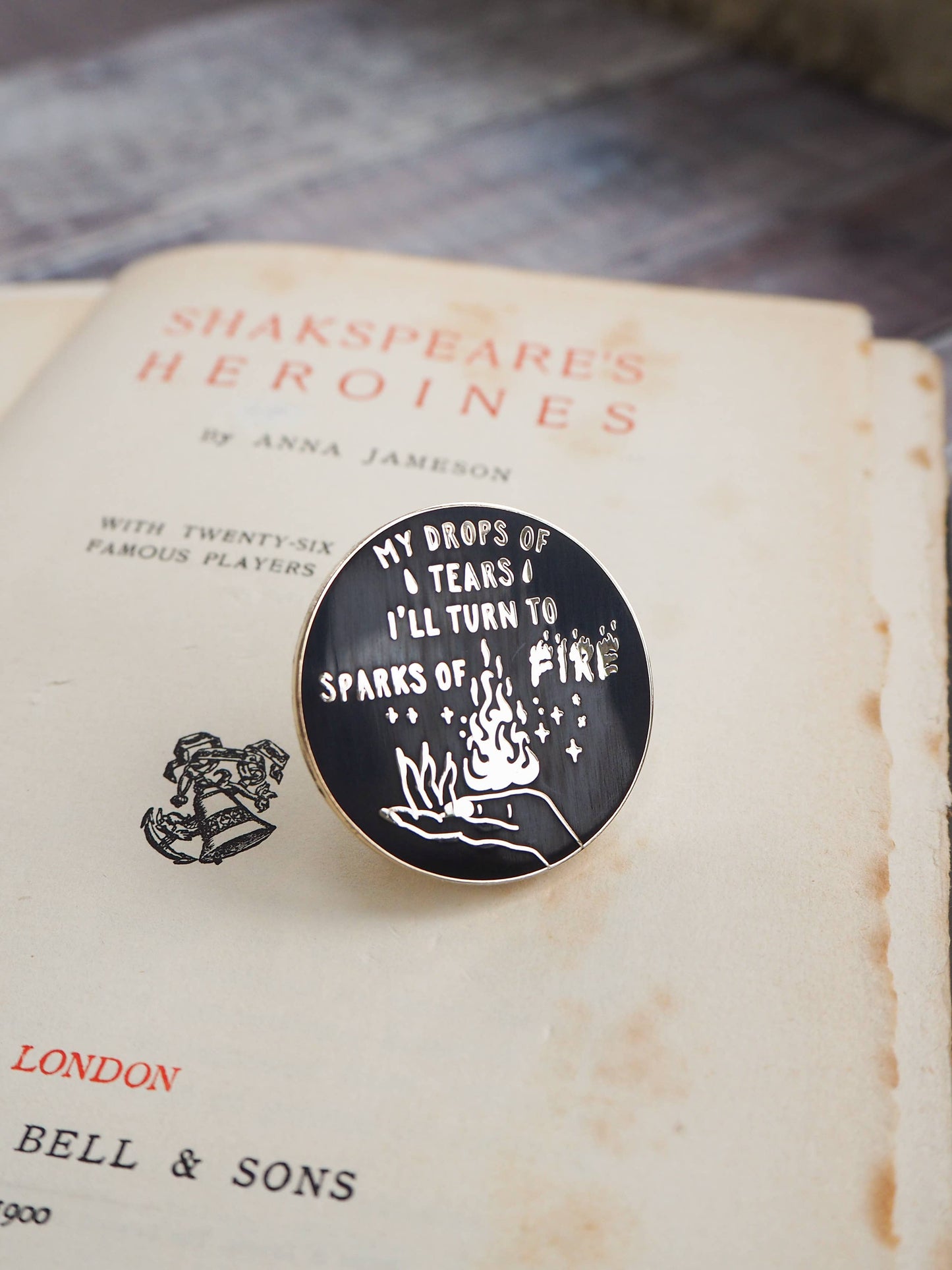 Queen Katharine Enamel Pin Badge - Shakespeare's Heroines